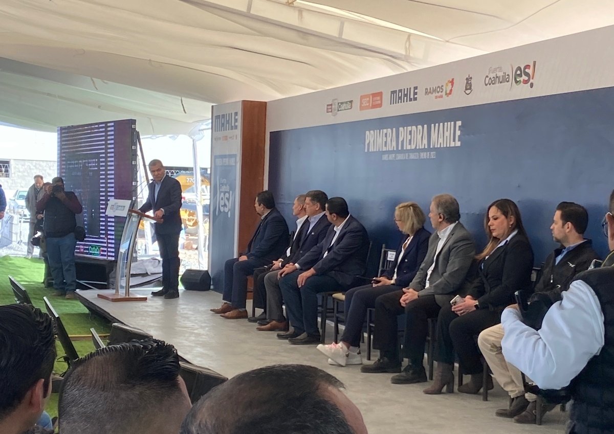 CoparmexSalt's tweet photo. Por parte de la Comisión de Empresarios Jóvenes Coparmex Coahuila Sureste, asistió nuestra VP de Desarrollo Emprendedor @natyfantini al evento de la "Colocación de Primera Piedra de Mahle en Ramos Arizpe"  #Coparmex #RamosArizpe #JóvenesCoparmex https://t.co/JwfhN0vxh9