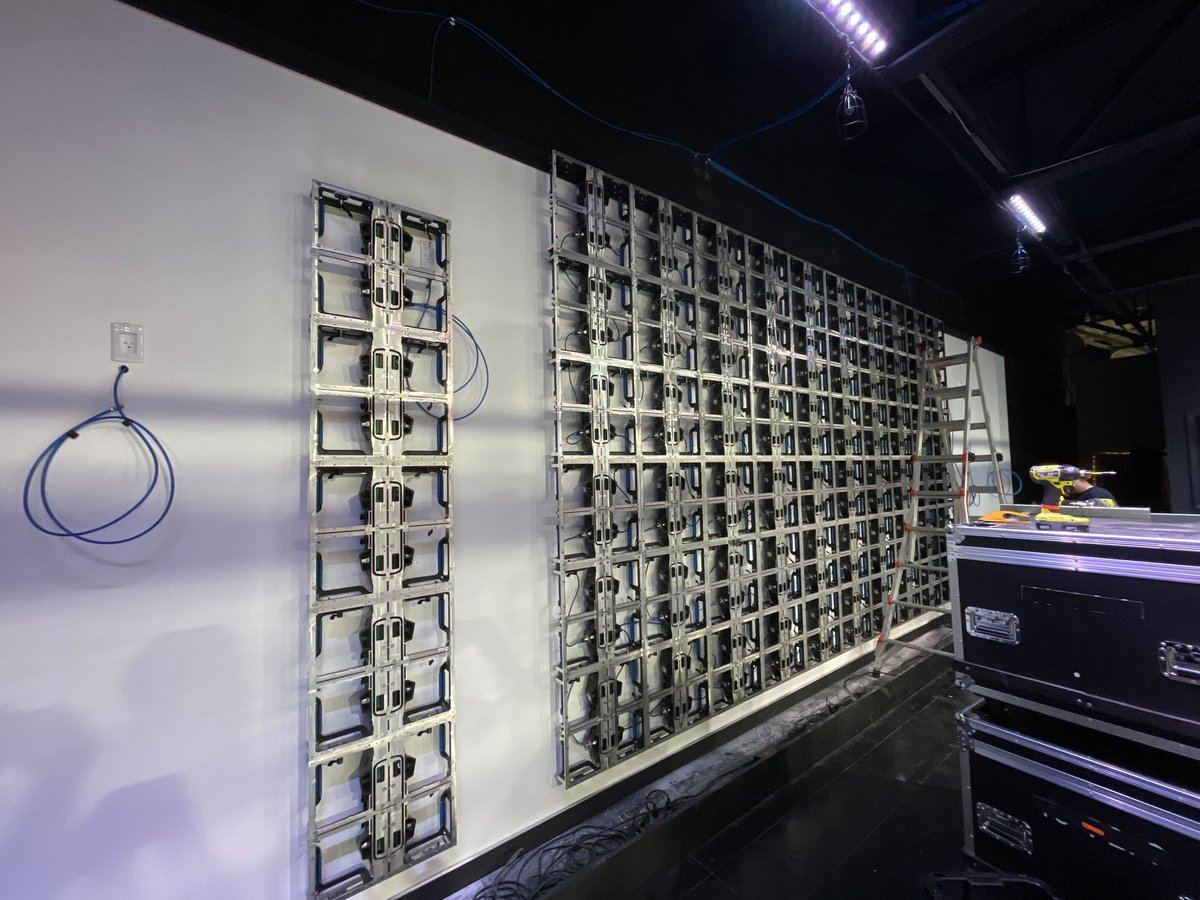 RefreshLED's tweet image. @RefreshLED is proud to serve the incredible church community @Authentic201NP in New Philadelphia, OH.
Product — @RefreshLED Diamond Panel 3.9mm pp 500x500mm - @novastartech Processing

#LEDWall #churchledwall #LEDwalldesign #ledvideowall #ledscreen 

youtu.be/3ul0vL4dJns