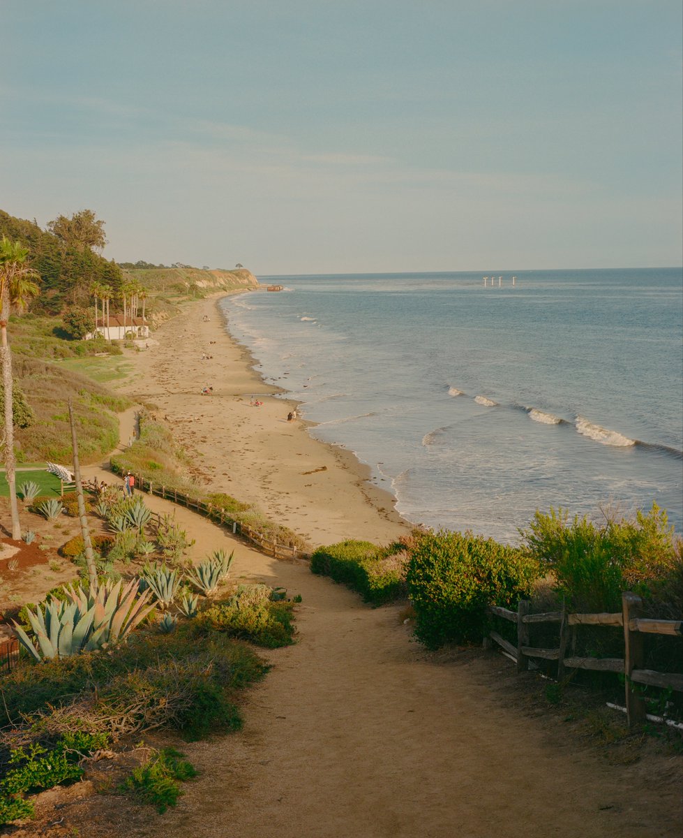 AlexKittoe's tweet photo. Scenes from Santa Barbara 🎞 https://t.co/kjDBXnPfGc