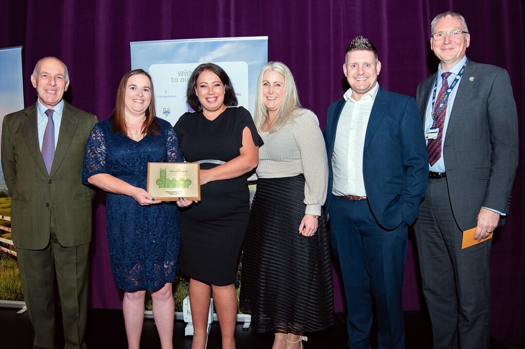 @chippingcampdenschoolofficial presented the Mickleton Community Group with their Community Award at the 2022 Campden Business Forum awards evening.

A huge congratulations to the group who started their organisation after the first lockdown. The team no… instagr.am/p/Cn0DdYoItVm/