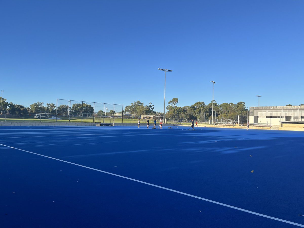 Early morning pre season training has begun.  #hockeywa