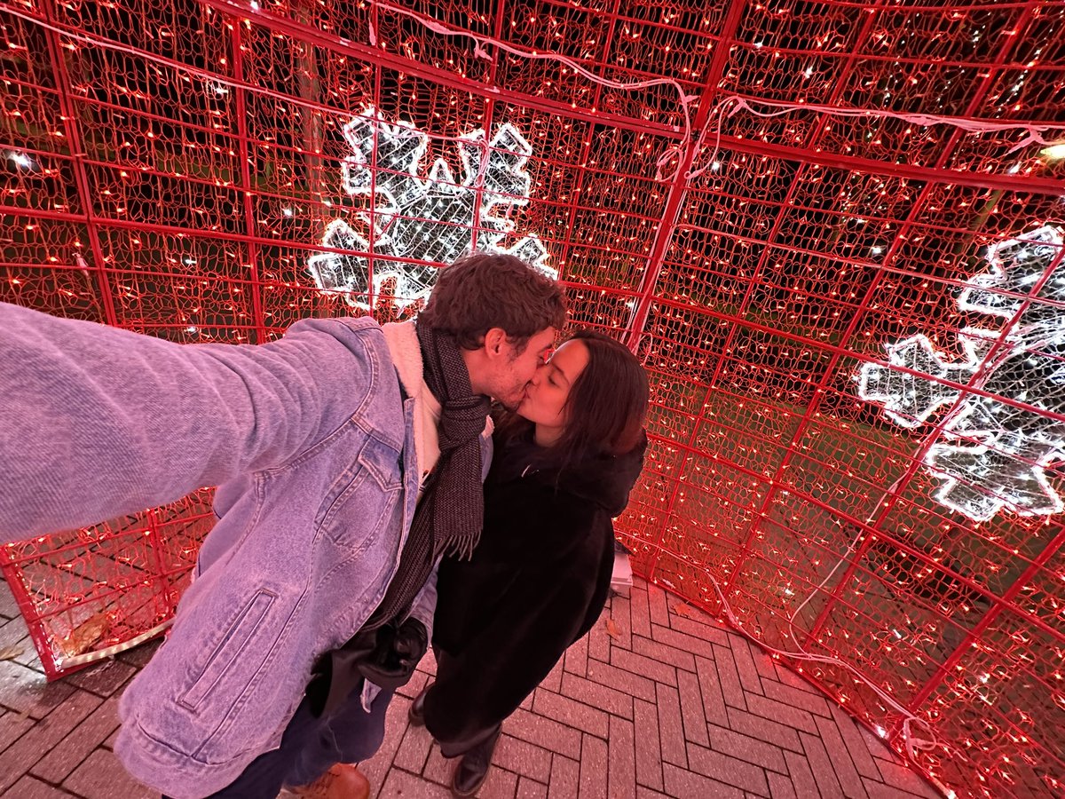 sandritapast_'s tweet photo. Que vuelva a ser navidad por favor ❤️ https://t.co/O3u55f4GKl