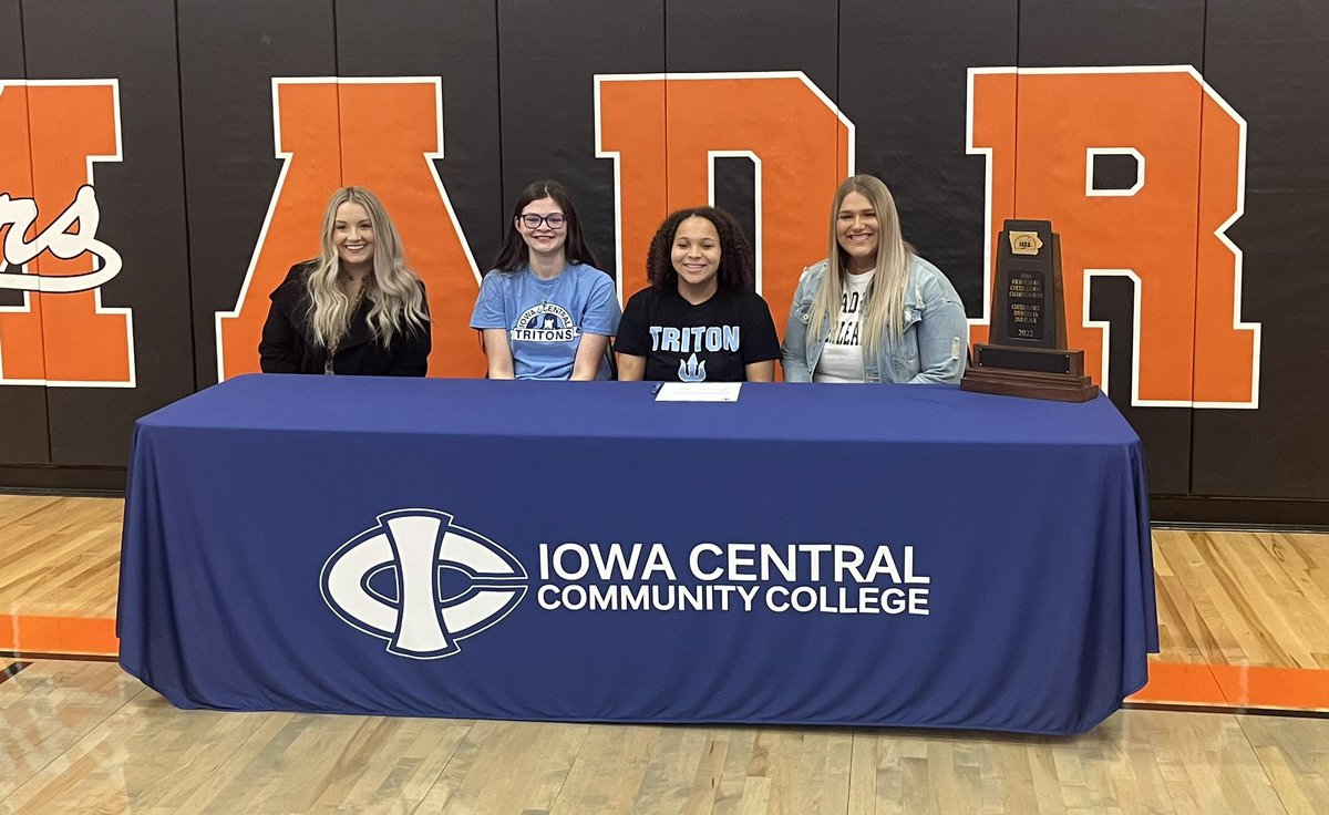 MadridTigers's tweet photo. Congrats to Hannah Theisen for signing her letter of intent to cheer at Iowa Central next year! @Tritonscheer https://t.co/VApdmNG6g9