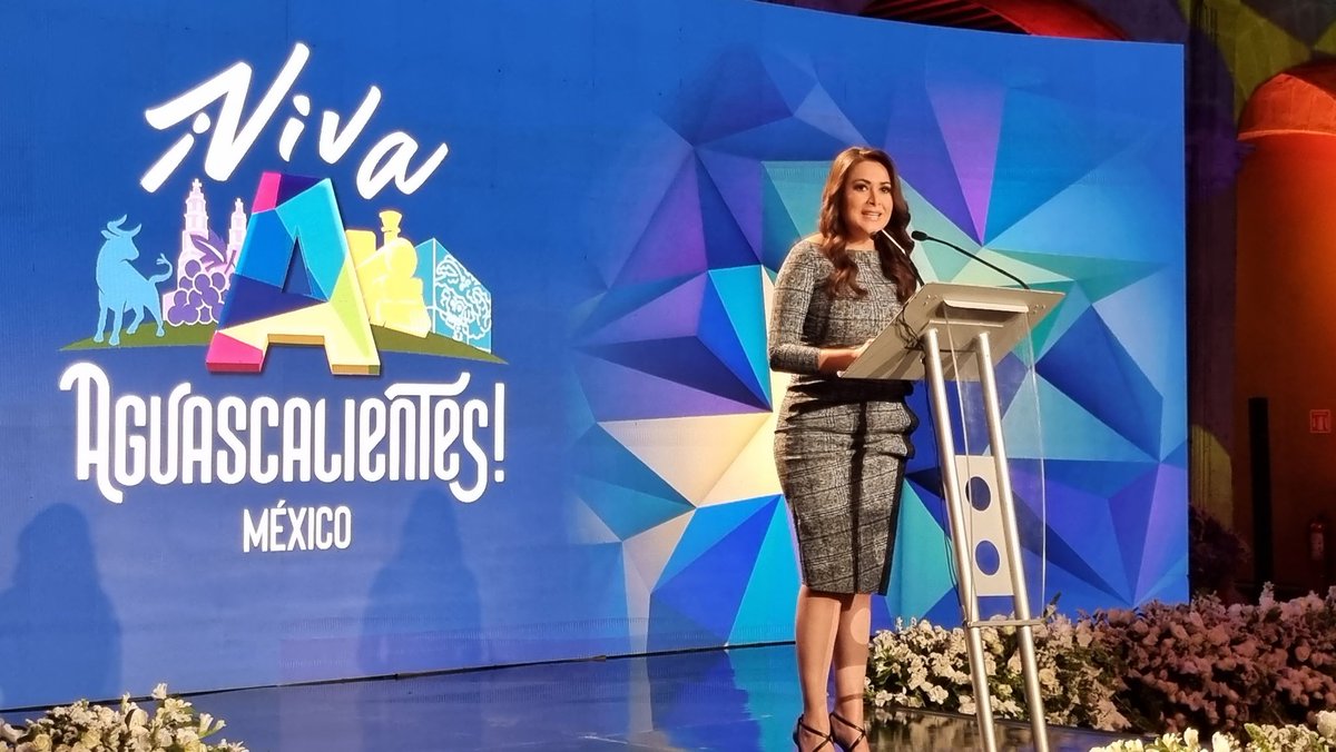 Tere Jiménez, Gobernadora de Aguascalientes, presentó ¡Viva Aguascalientes! Con 300 vuelos internacionales y 7 mil habitaciones, así como seguridad en el estado, asegura una gran estancia para eventos y turismo.
<a href="/Aguascalientes/">Viva Aguascalientes</a> <a href="/TereJimenezE/">Tere Jiménez</a>