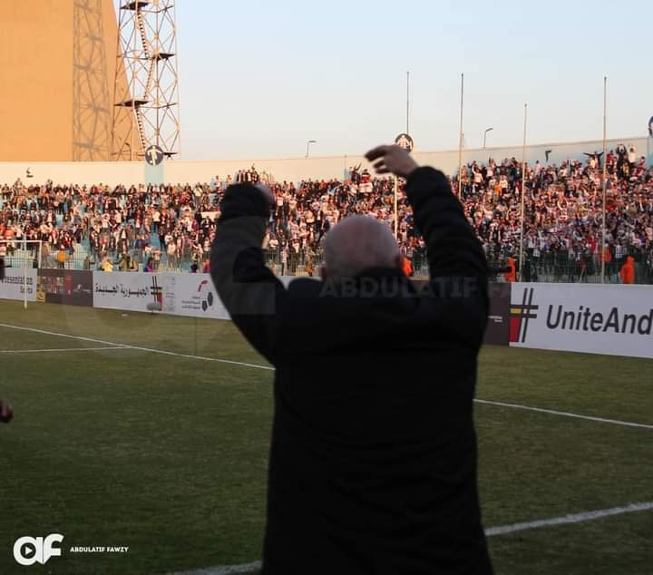 zozaa1911's tweet photo. #Obrigado_Ferreira
وأخذتُ أنظرُ للطَّريقِ مُعاتبًا 
كيفَ انتَهت بين الأَسىٰ أيَّامِي 💔😢😢😢 https://t.co/lNP3ugz4hP