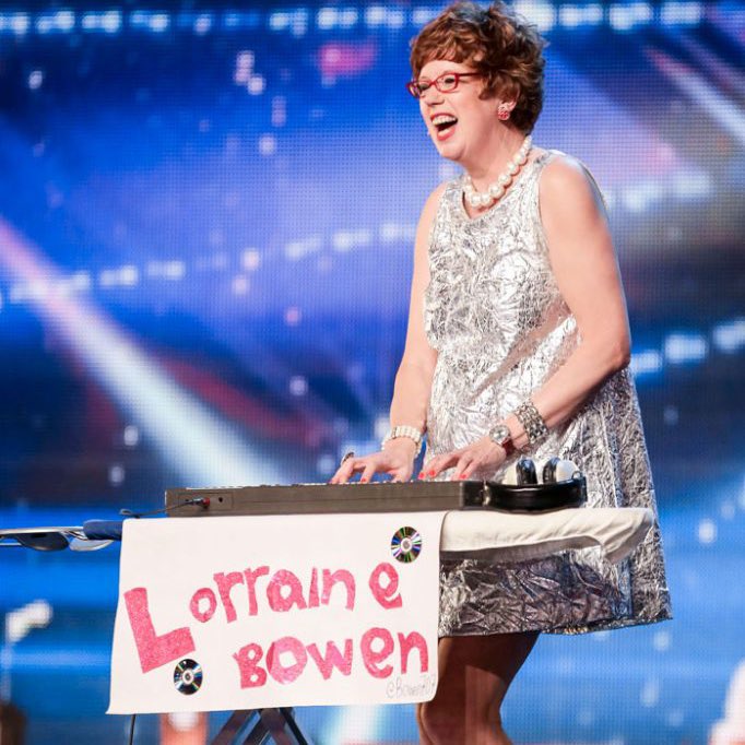 myroziecheeks's tweet photo. my eurovision entry for the uk #Eurovision2023 #crumblelady https://t.co/bZDun1UVCZ