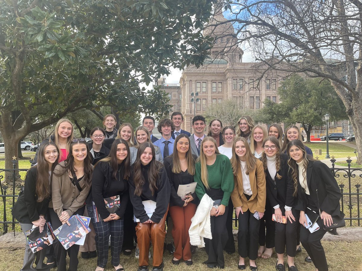 Mrs. Marrs tweet media