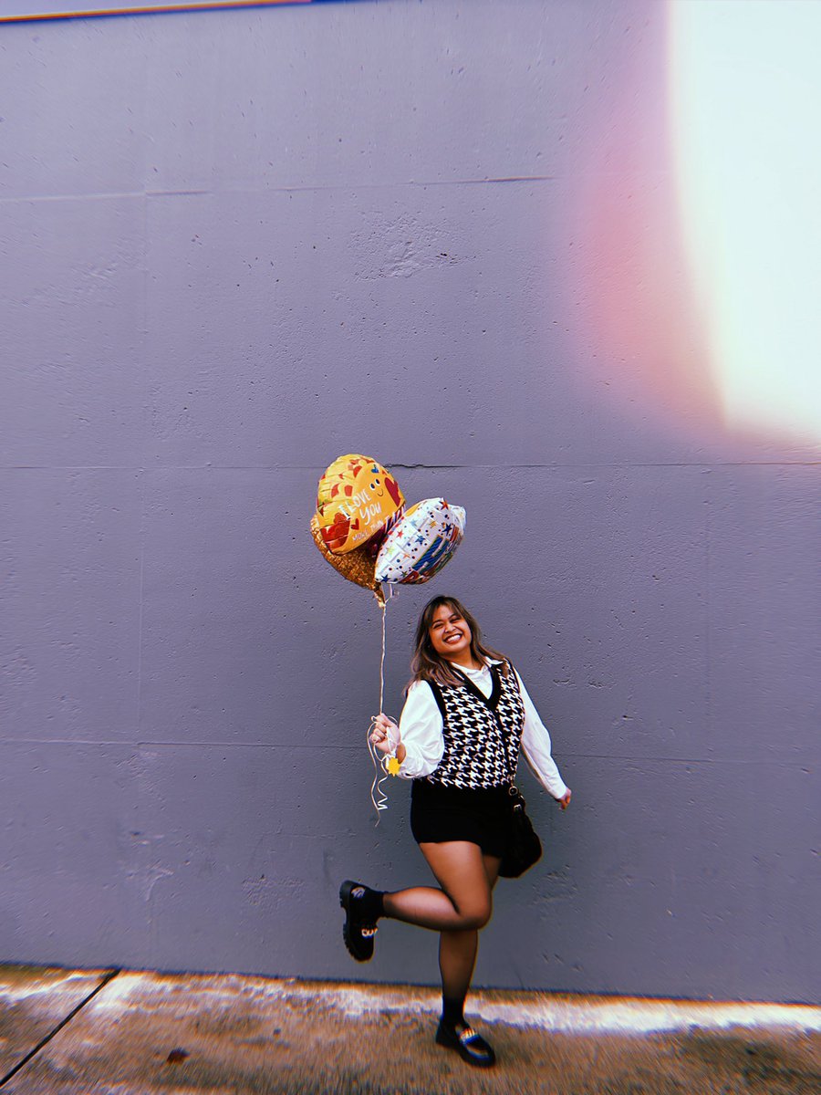 mardeeezy's tweet photo. Want to post these but my birthday is soooo last week, so here are some fun pics we just found hehe 🎈 https://t.co/sAdW7wCrPB