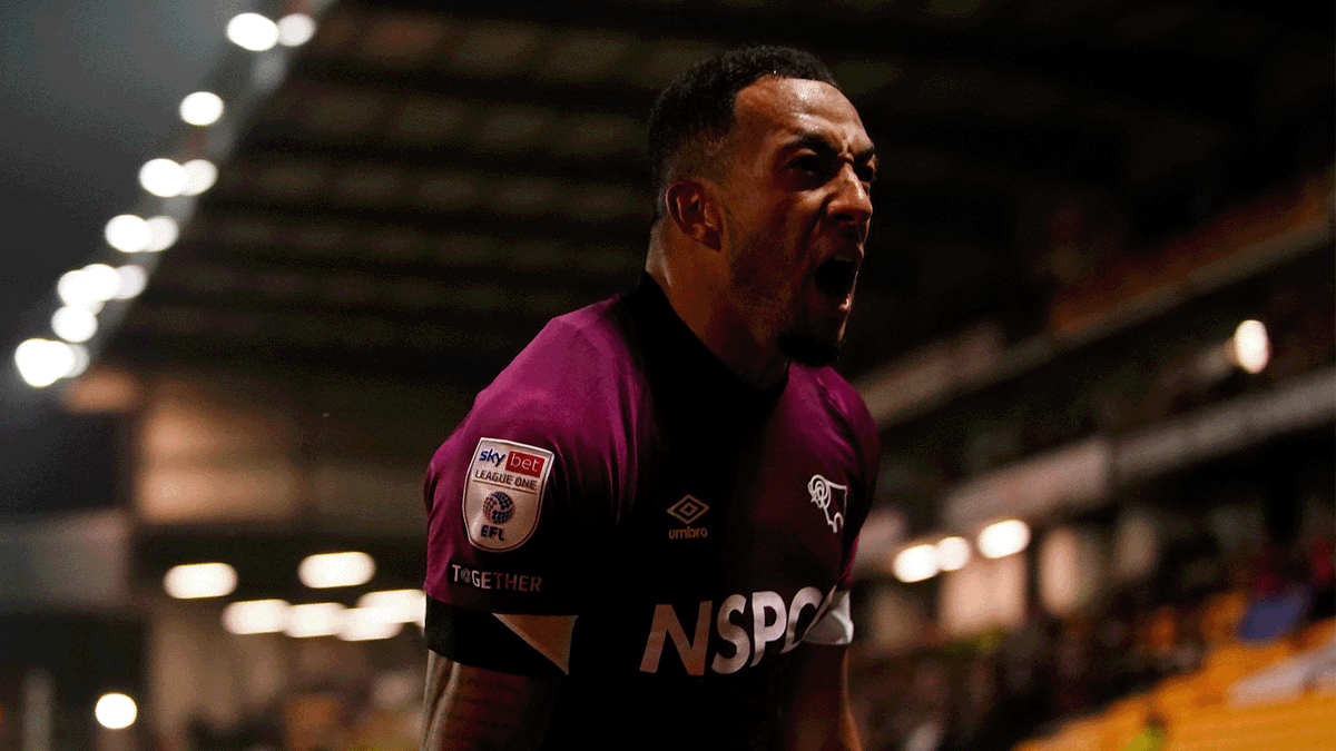 dcfcofficial's tweet photo. These photos. That passion 😍

#DCFC https://t.co/UXCfnepF9X