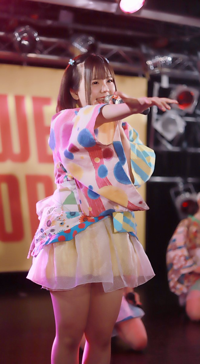 _rina_ogata's tweet photo. 2023 .01.22
TOWER RECORDS@渋谷
(CUT UP STUDIO)
「聞く」って大切な事だと思います。それを当たり前に出来るのは自分自身に向上心が沢山あるからなのだと思います。特にしおりさんの様な沢山修羅場潜ってきた人に聞けるのは偉い。
#リリイベバンザイ
#BANZAIJAPAN
#ライブでバンザイ 
#上野りこ https://t.co/E4y0j9WWzu