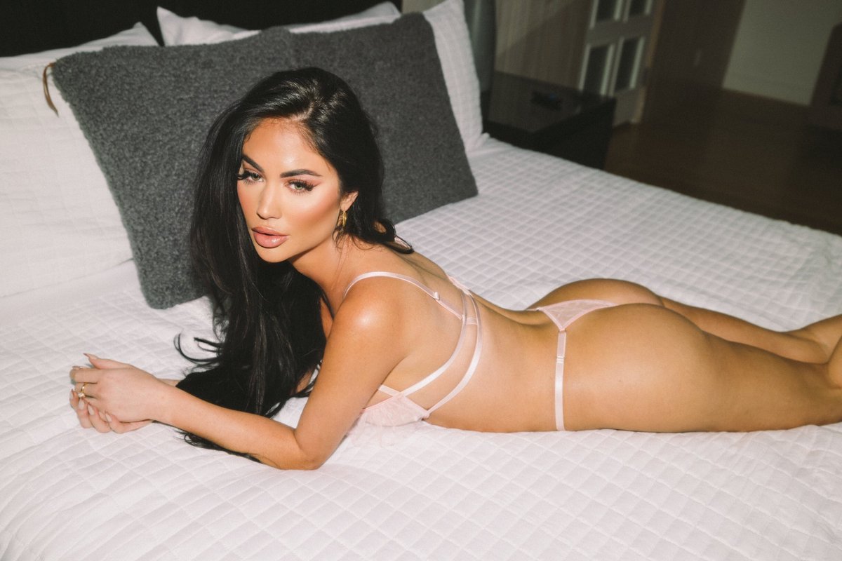 Come chat w me on my OF ;)