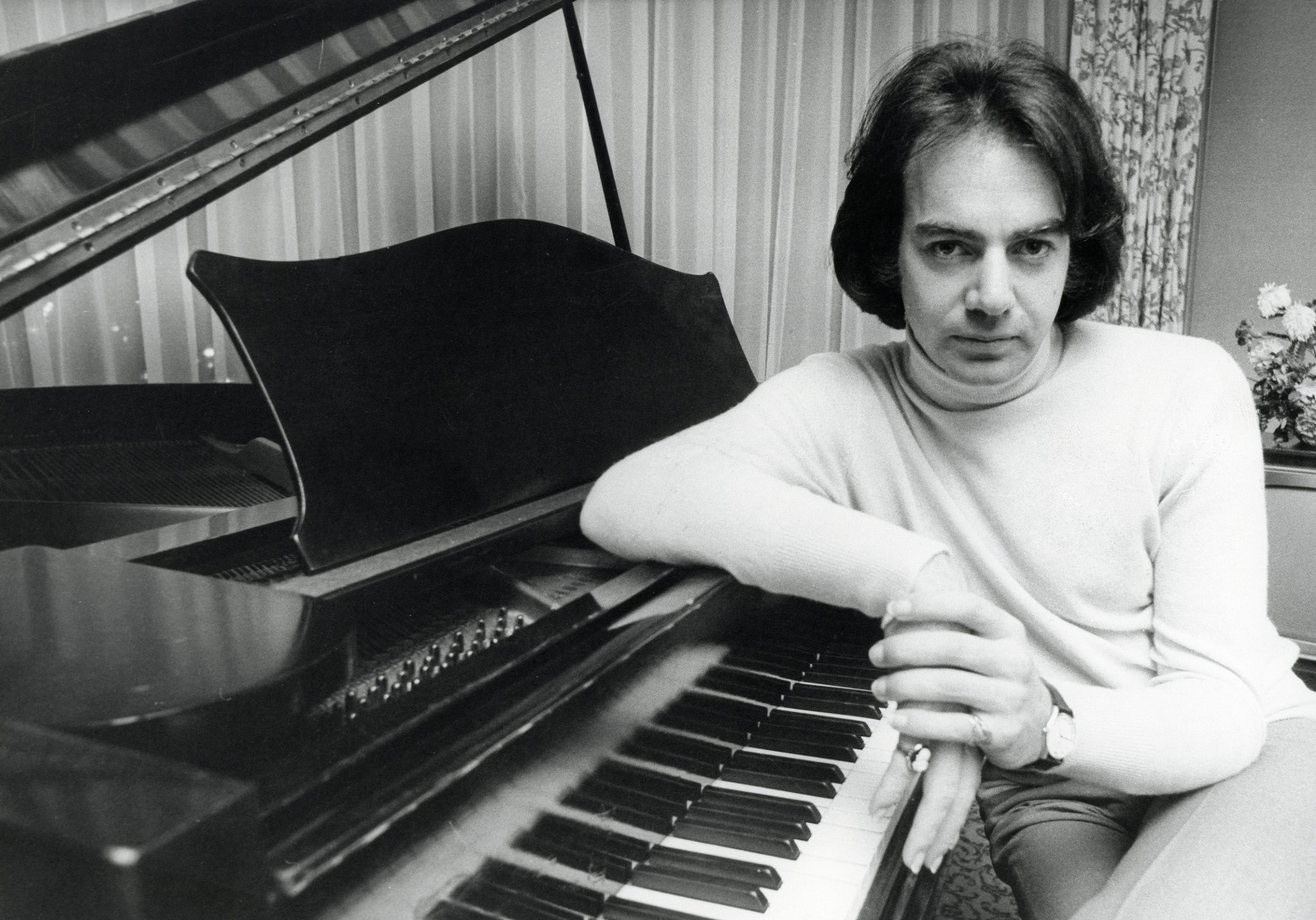 Happy 82nd birthday to Neil Diamond! 