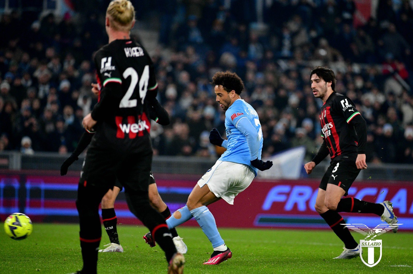 Felipe Anderson podría ser un buen escudero para Lamine Yamal. Fuente: FC Barcelona.
