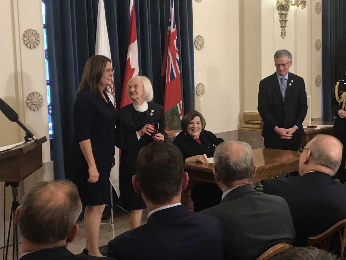 Here’s my mom getting her Queen’s Platinum Jubilee medal for a lifetime of volunteer service to <a href="/TownofMorris/">Town of Morris, MB</a> from <a href="/HStefansonMB/">Heather Stefanson</a> and MLA Blaine Pedersen. She is not on Twitter, so I can’t @ her, so I’ll just have to tell her I’m pretty damn proud of her in person. At some point.
