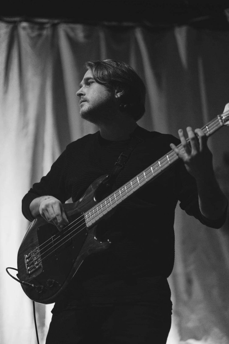 “Take care of the music and the music will take care of you.”

📸: <a href="/sadgirlmosh/">sarah clare</a>