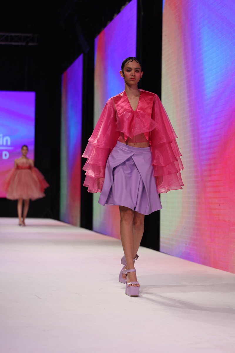 Colección Beautiful Monsters, looks diseñados por Araceli Hernández 
Instagram: @aracel_hm .👾

#INTERMODA
#IM78
#WEAREMAKERSUJK
#INTERMODAXUJK
#JANNETTEKLEIN