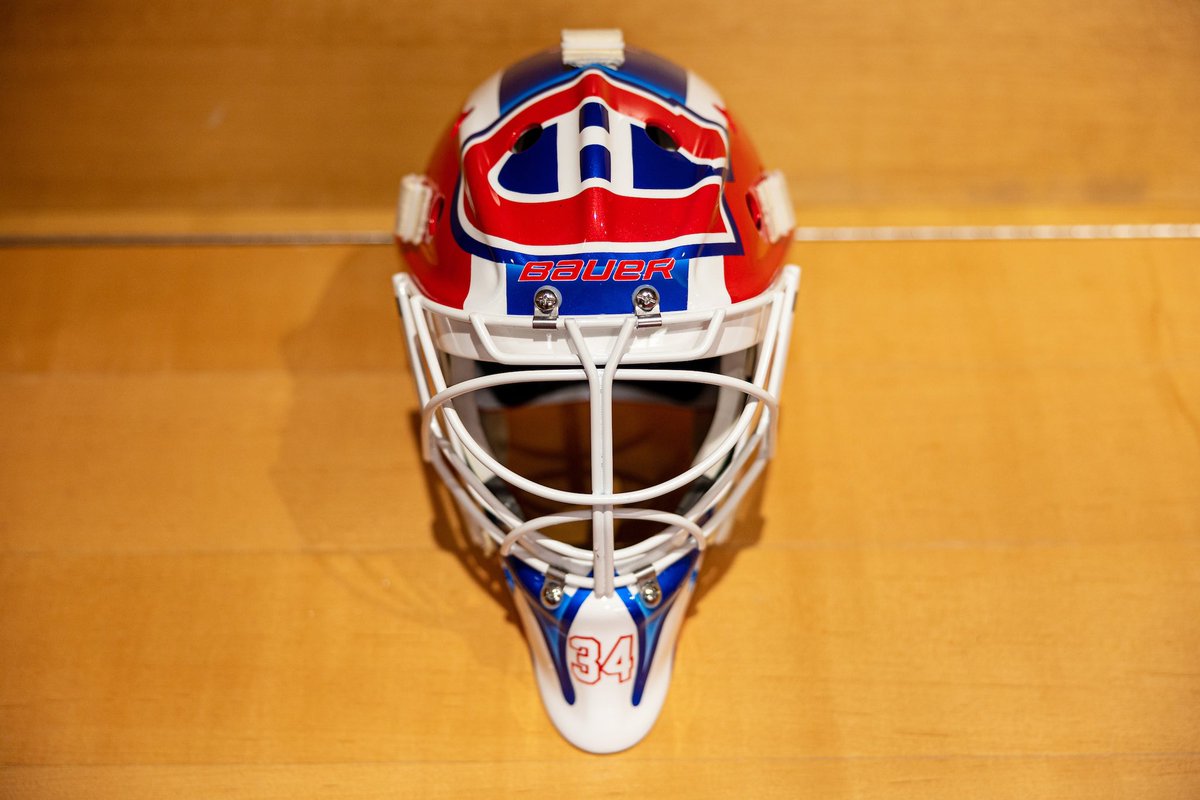 Mental Health is Health. Bid now on <a href="/34jallen/">Jake Allen</a>’s custom <a href="/CanadiensMTL/">Canadiens Montréal</a> mask. All proceeds from auction go to <a href="/KidsHelpPhone/">Kids Help Phone</a> 🫶🏼 bidandraise.com/auctions/hocke…