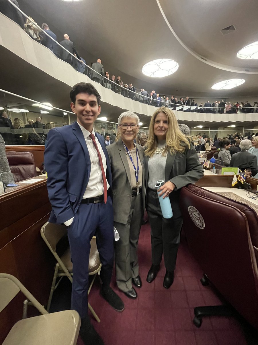 Senator Roberta Lange (@langeforsenate) on Twitter photo Thank you <a href="/Nv18Venicia/">VeniciaNV18</a> for inviting my LA Manny and I to sit with you last night for the #sotu Thank you <a href="/Nv18Venicia/">VeniciaNV18</a> for inviting my LA Manny and I to sit with you last night for the #sotu