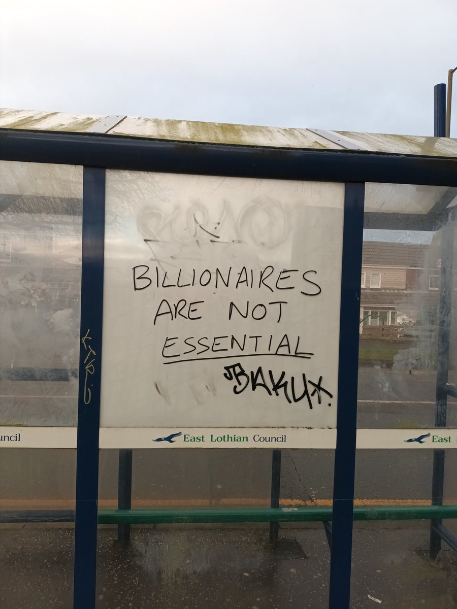 GraffitiRadical's tweet photo. "Billionaires are not essential"
Seen in Musselburgh, Scotland https://t.co/BuhxTk3viC