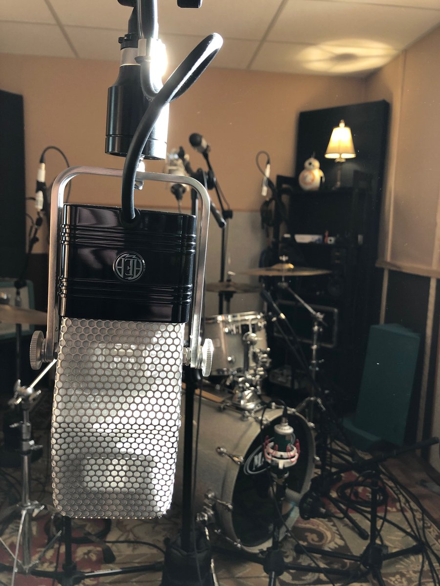 2bodiesofwater's tweet photo. Played w a @ribbonmics #R44 in studio this weekend and it really got a workout!  #drums #stairs #guitar #vocals… Outcomes from amazing to weird, which is exactly right.
#studiolife #ribbonmics #recordingstudio #IndieArtists #theEXISTence #TheWastedMoments https://t.co/3lOPUfGdog