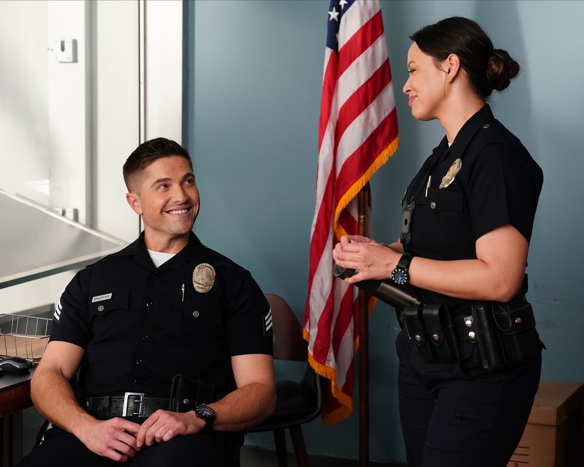 therookie's tweet photo. The way I smile when there’s an all-new episode of #TheRookie 😁🥰 RT if you’re tuned in NOW on ABC!  📺 https://t.co/6mYWTqvTs1
