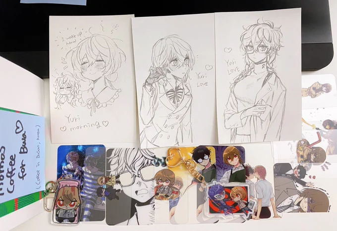 @CC_P5R so excited and happy with your gifts 🥹❤️💕❤️💕 YURI LOVE 🫶 

+ helping me get 29's charm and prints that I really wanted!!!! 😭 I'M SO THANKFUL!!!!❤️ aaa 