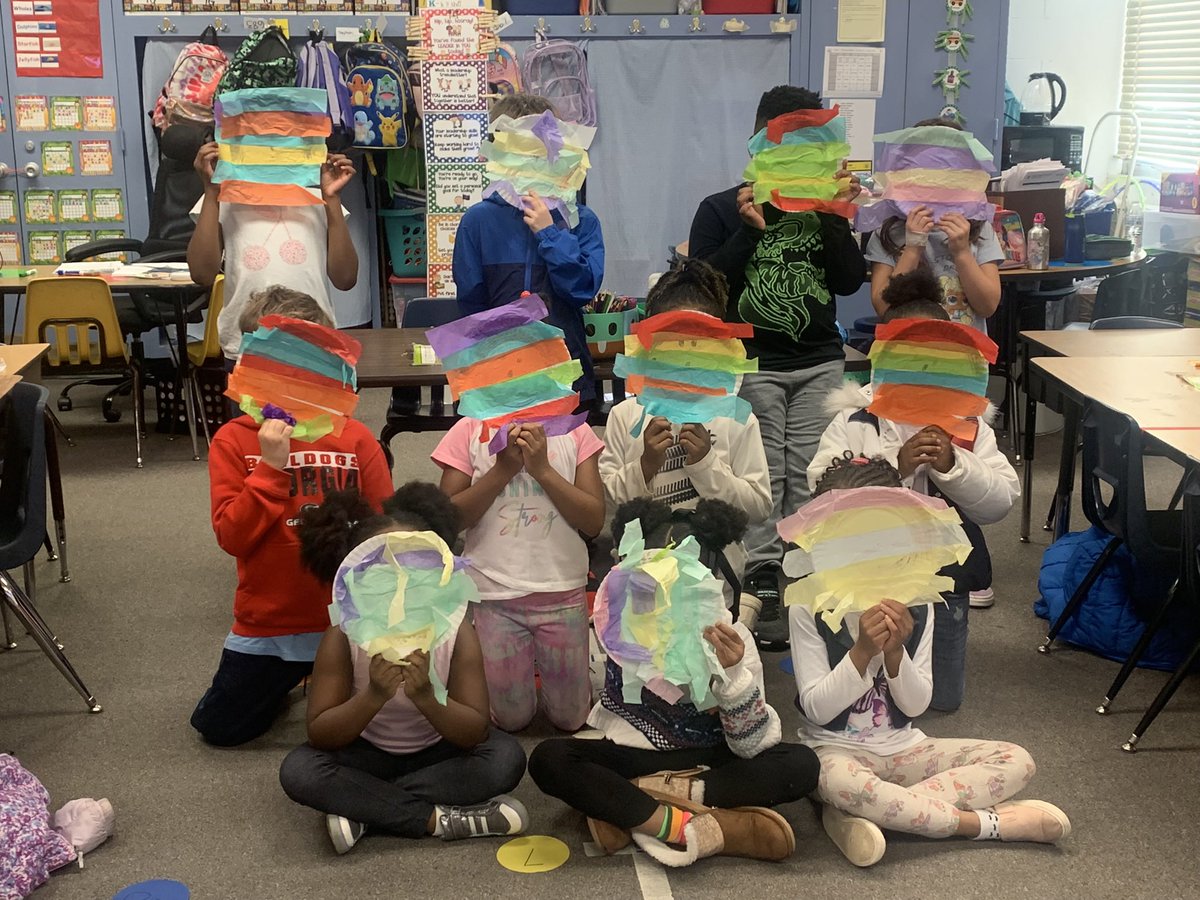 vwiz3's tweet photo. After finding the central message in the story A Bad Case of Stripes, students created a self portrait of themselves having “a bad case of stripes” using paper plates and tissue paper. @bellsferryelem https://t.co/2R0YNXERTb