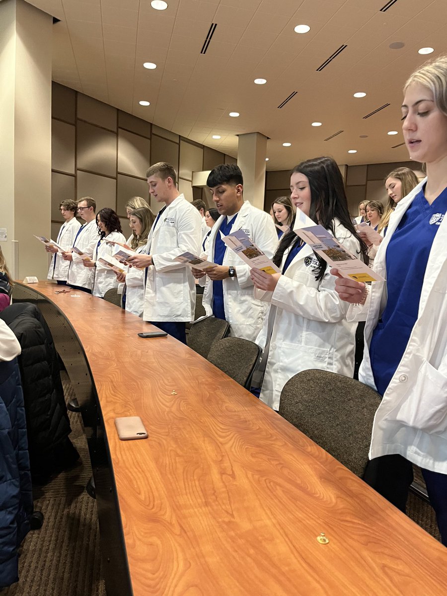 UTRocketNursing's tweet photo. Congratulations to our new B.S.N. students who earned their White Coats tonight! 🥼🚀#nursingschool #gorocketnursing https://t.co/kXEGkZlfuN