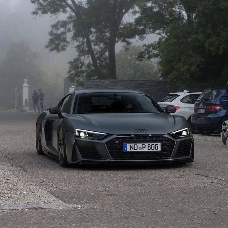 matte black R8