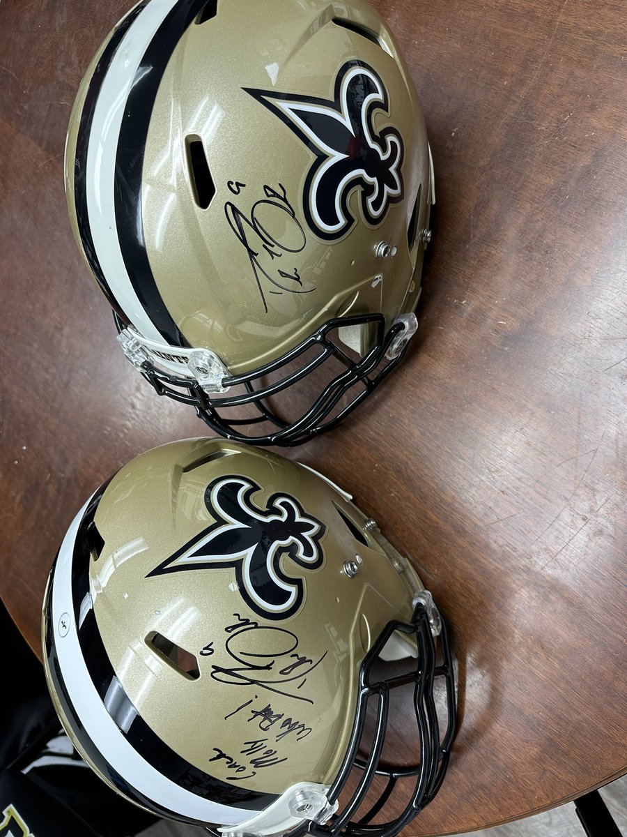 molly_fichtner's tweet photo. Holy smokes @drewbrees you just made the @ULM_Softball program SO happy!!! Thank you for your generosity and kindness to support us!! Sure wish you could join us on February 3rd for our big fundraising event! #THANKYOU #whodat https://t.co/LdP3ZCSxsL