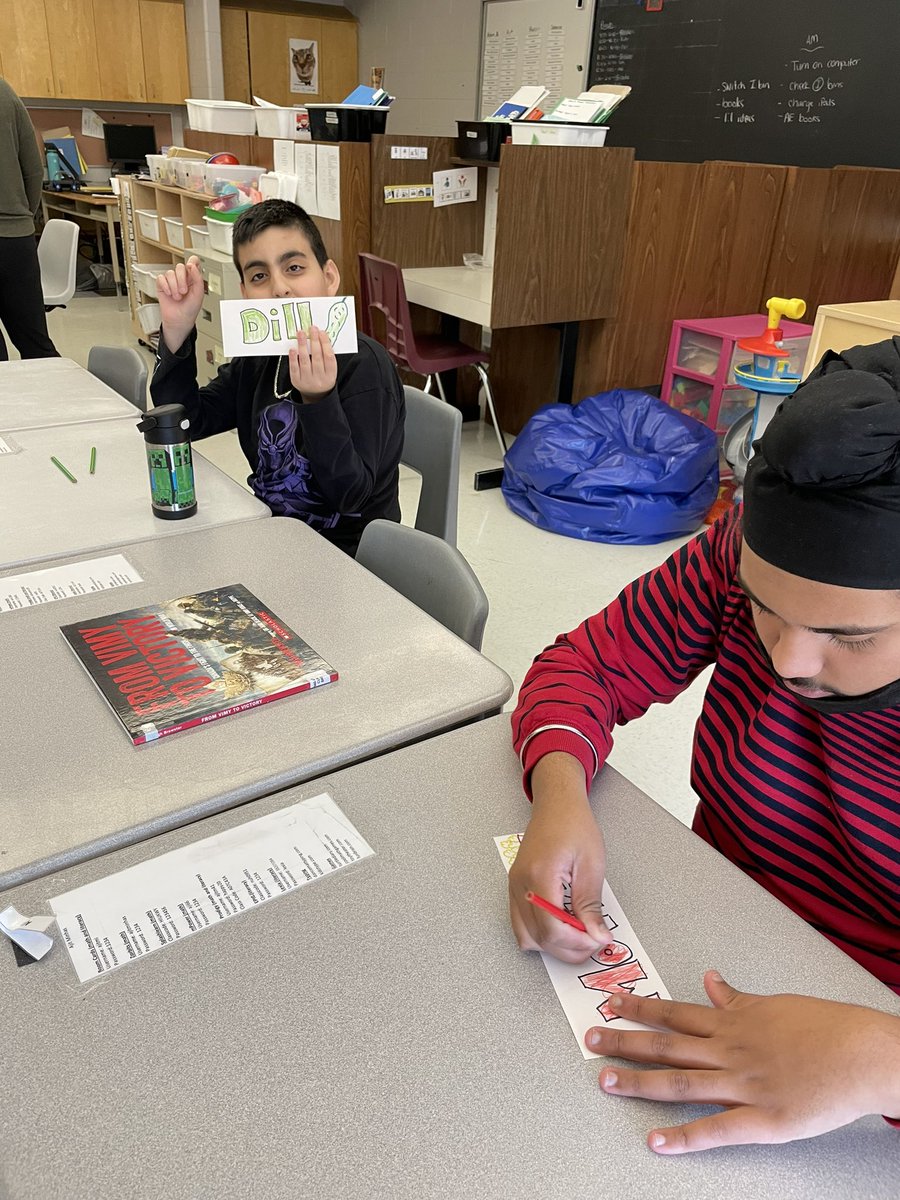 Mrs. Hammel tweet media