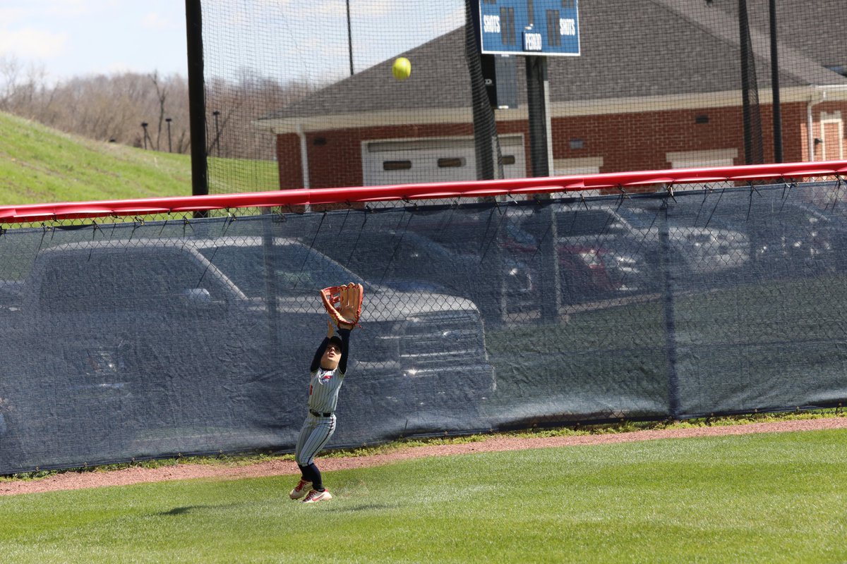 ᴛɪɴʏ ᴛᴜᴇꜱᴅᴀʏ

Nothing gets by ᴇᴇɴꜱʏ ᴡᴇᴇɴꜱʏ ᴇᴍɪʟʏ