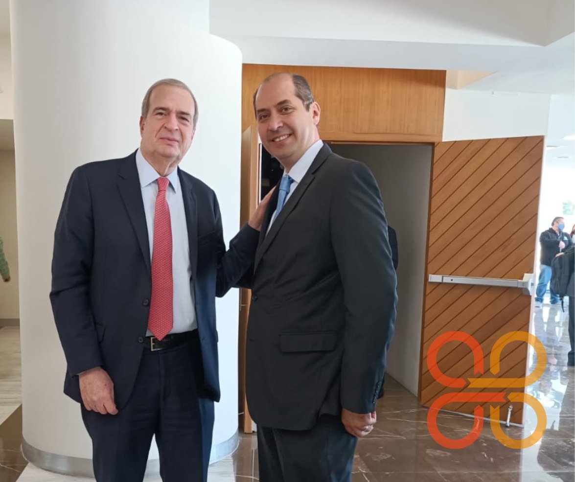 AmefacF's tweet photo. Agradecemos a nuestro representante; el Lic. Alain Schwartz Creange, miembro del comité Directivo de la 
@AmefacF, por asistir al Foro "Encuentro con Instituciones Financieras no Bancarias", en Nacional Financiera. 

¡Enhorabuena!
#sofoms #empresas #CDMX #factoraje #SOFOM https://t.co/HS1rFlYE7a