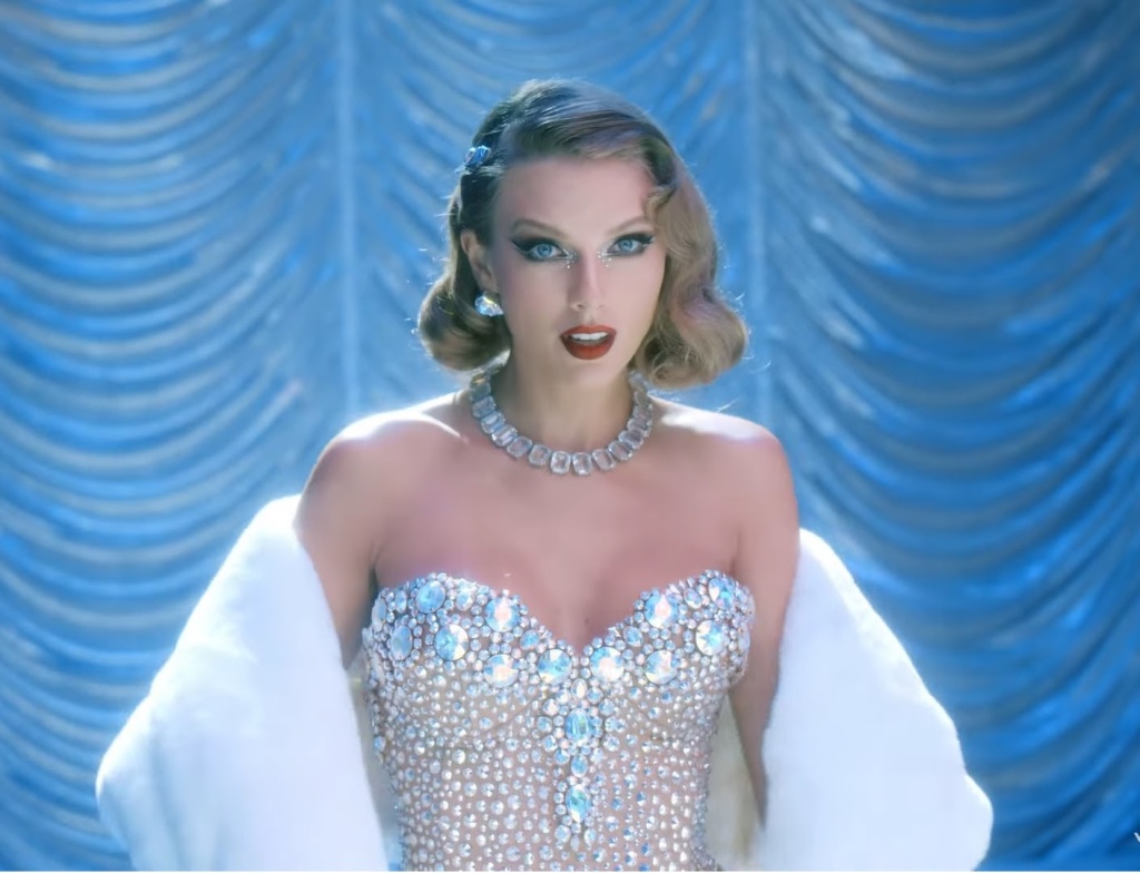 VoteForTaylor31's tweet photo. ¿ Can i get 250 replies + rts swifties ?

I'm voting #Bejeweled for #TikTokBop at the #iHeartAwards https://t.co/jwonQbjjDu