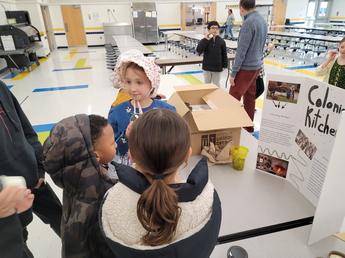 Miss Resch tweet media