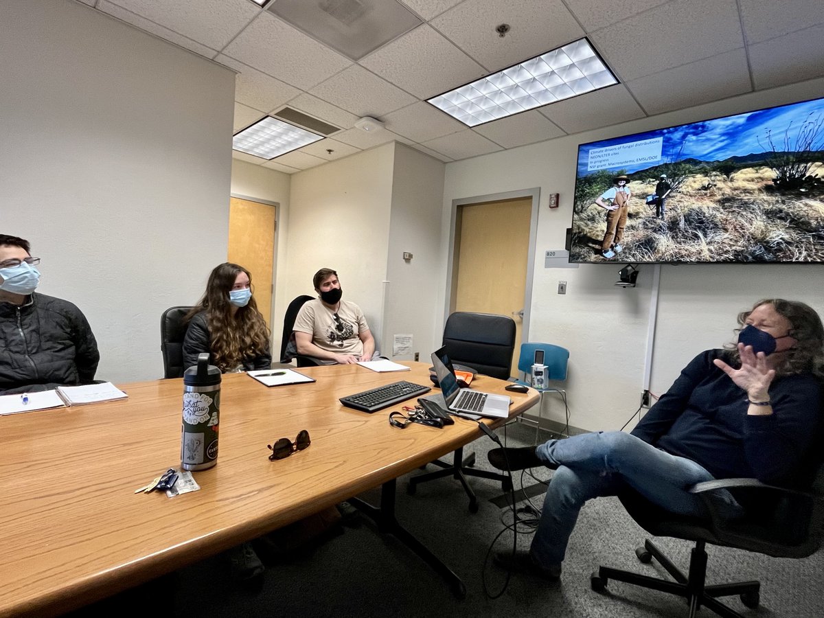 BRIDGES NRT (@uazbridges) on Twitter photo Trainee Tuesday! The first few classes of Spring EG course for our 2nd cohort of NRT trainees focuses on Ecosystem Genomic research happening on campus. On Friday, they visited the @betsyarizona lab where they learned about a few of her many projects. <a href="/UAZPlantScience/">Plant Sciences</a> Trainee Tuesday! The first few classes of Spring EG course for our 2nd cohort of NRT trainees focuses on Ecosystem Genomic research happening on campus. On Friday, they visited the @betsyarizona lab where they learned about a few of her many projects. <a href="/UAZPlantScience/">Plant Sciences</a>