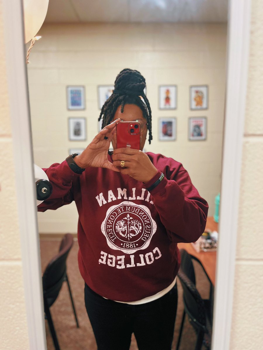 AEQuanafied's tweet image. “It's a different world, than where you come from.” 🤞🏾 #hillmancollege #differentworld