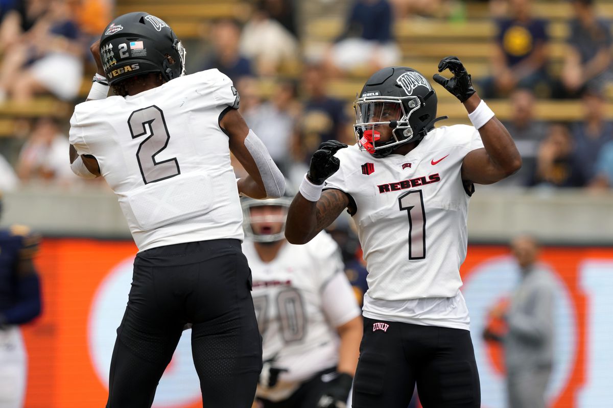 God is Good!! After a great conversation with <a href="/mrlongshore/">Nate Longshore</a> I am blessed to receive my first D1 offer from UNLV. <a href="/BrennanMarion4/">Coach Marion</a> <a href="/Coach_Odom/">Barry Odom</a> <a href="/joe_smigiel/">Joe Smigiel</a> <a href="/vcsjoecurley/">Joe Curley</a> <a href="/K12Elite/">Keith Smith</a> <a href="/CoachDanny10/">Danny Hernandez</a> <a href="/GregBiggins/">Greg Biggins</a> <a href="/adamgorney/">Adam Gorney</a> <a href="/ChadSimmons_/">ChadSimmons</a> <a href="/AJCivita11/">Austin Civita</a> <a href="/CoachBA12/">Branden Anderson</a> <a href="/rwilford_DC/">Ron Wilford</a> <a href="/DDiNapoli4/">D DiNapoli</a>