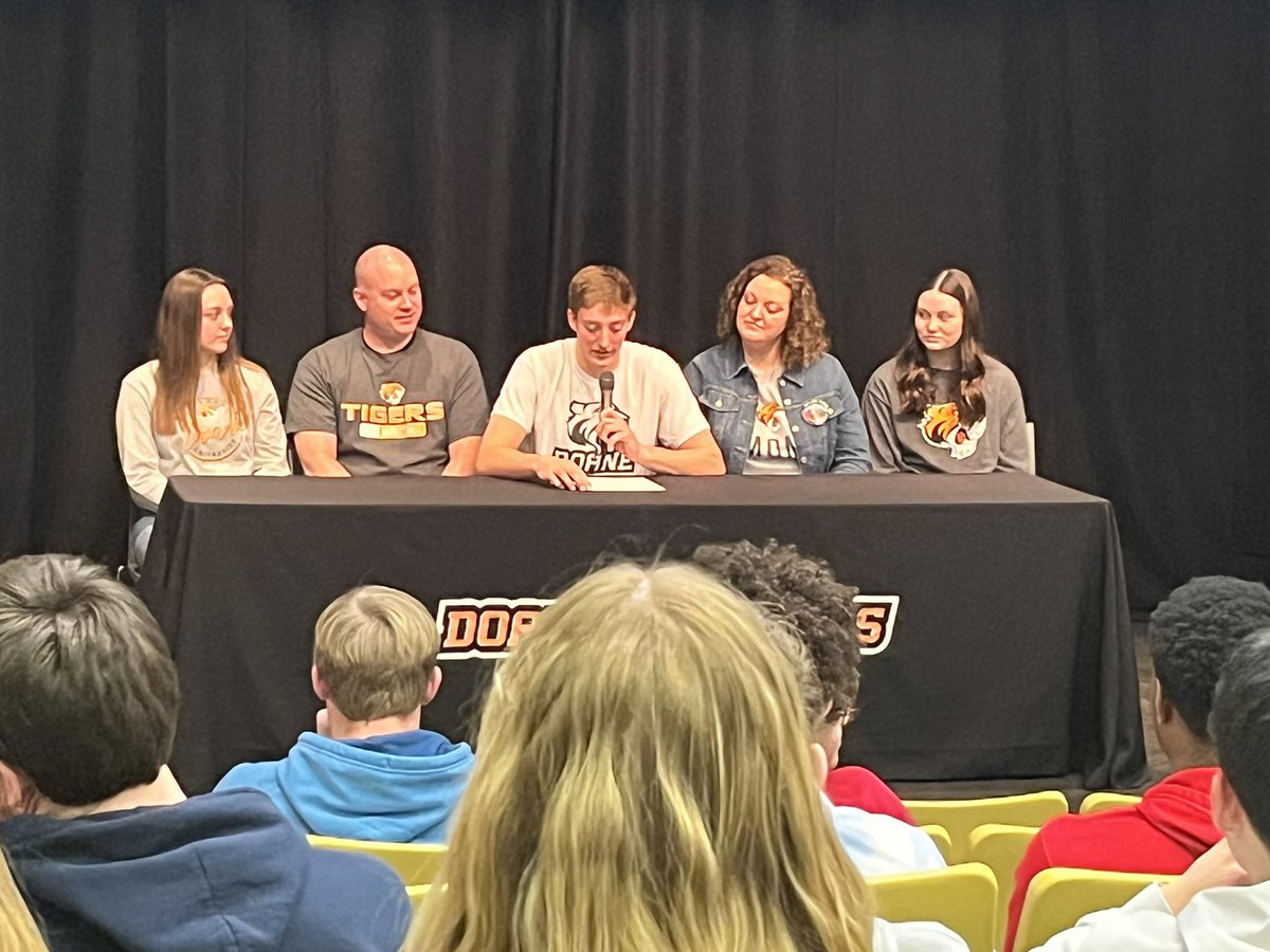 IndiansMBB's tweet photo. Congrats @Wilson_Jack43 on signing to @DoaneTigersMBK this afternoon! https://t.co/46vYgNALQY