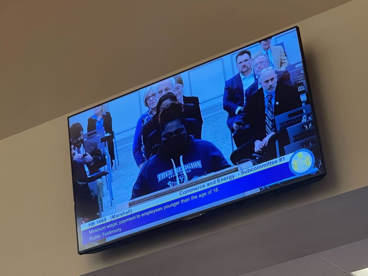 TCIFiscal's tweet photo. TCI's @borja_hannah stood alongside #YEEREviction and @CoVAFuture to defend Virginia's youngest workers and educate lawmakers on the harms of #HB1669, which would lower the min wage for people under 18. 

We #ValueYouth &amp; there's is still time to put a stop to this harmful bill. https://t.co/wZJ6kOPaJf