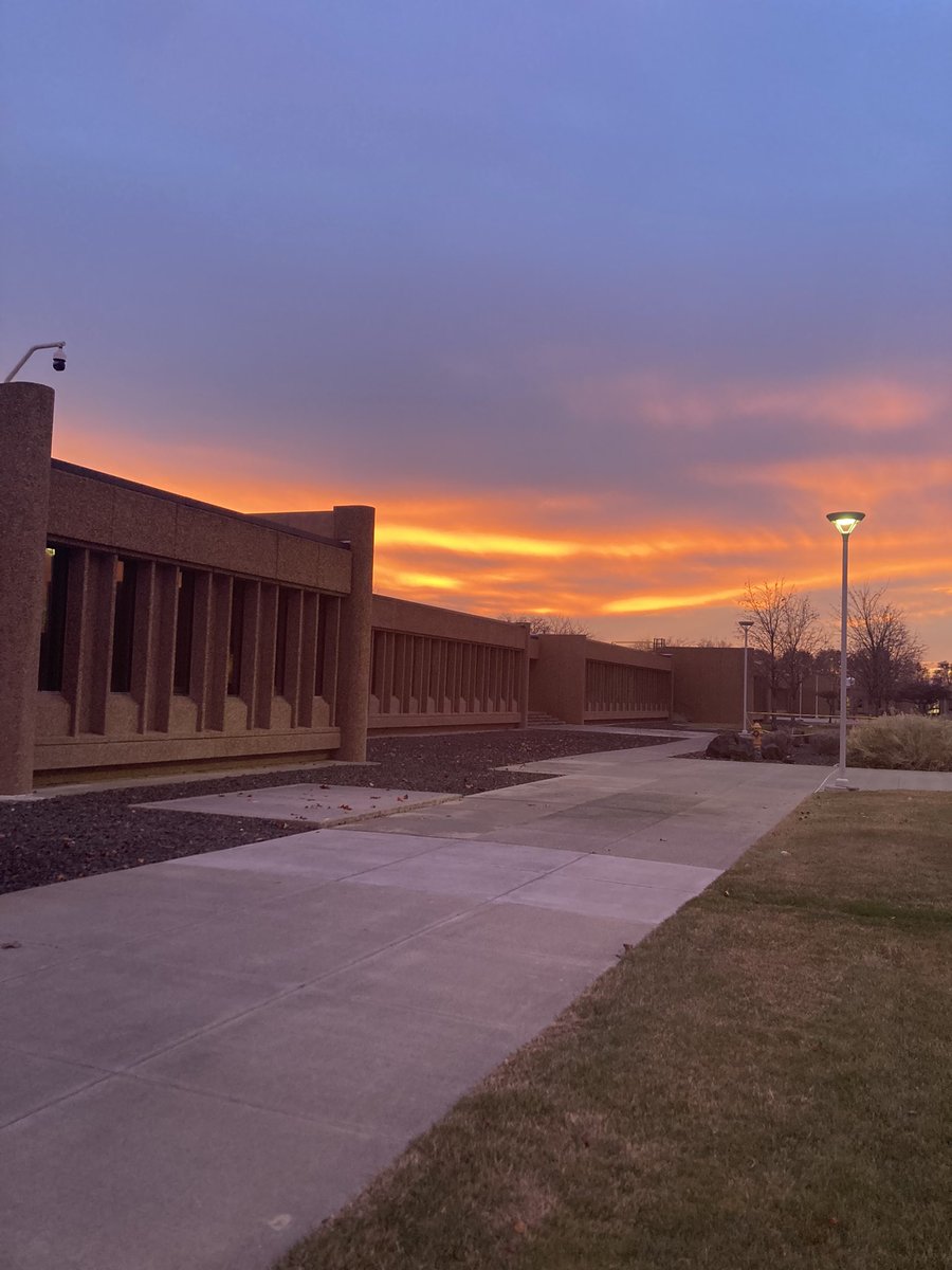 joreis16's tweet photo. @PNNLab @tamasvarga I took one too 🌅 https://t.co/Hy6oinEKLj