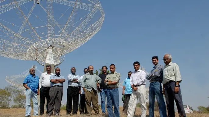 RemarksUS's tweet photo. JUST IN: Radio signal 9 billion light-years away from earth was detected by a Telescope in India. https://t.co/Y8ida3da9j