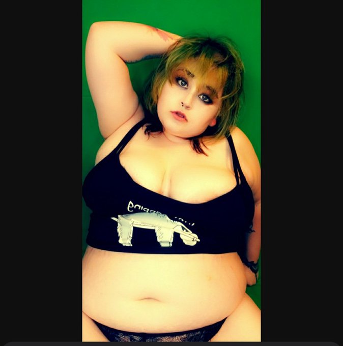 I really enjoyed taking this set of photos 🥰 starting to love my body the way it is, belly and all https://t<a href="/tag/bbw"class="tags"><span>#bbw</span></a><a href="/tag/findom"class="tags"><span>#findom</span></a><a href="/tag/sellingcontents"class="tags"><span>#sellingcontents</span></a>