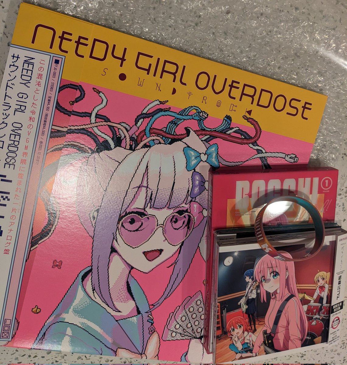 Churrokong's tweet photo. It's weeb mail time again! Really regret not buying the rest of the Bocchi blu rays...but then again, not like they're in English. #bocchitherock #needygirloverdose #kessokuband https://t.co/ktHrIDIe2M