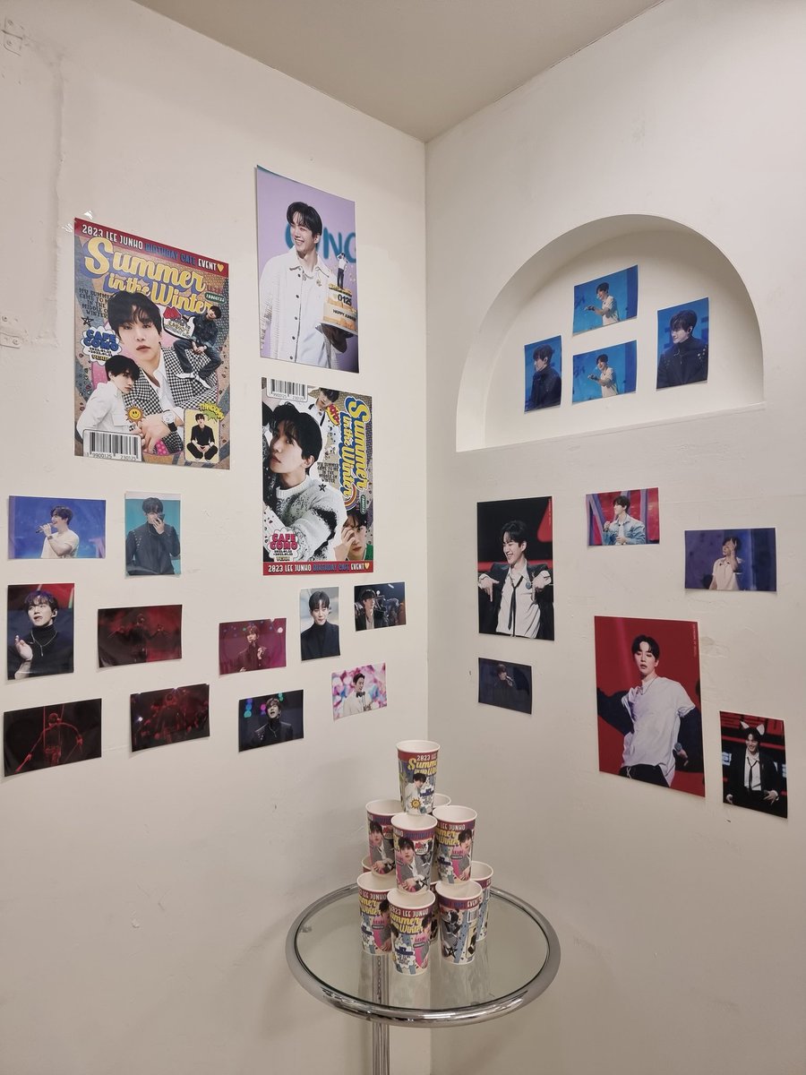 bolbbalgani_'s tweet photo. 어제 네번째 생카 카페꼬모

아기자기 그 잡채 😘

#한겨울에온_내여름
#MY_SUMMER https://t.co/kKGwypzJ0f