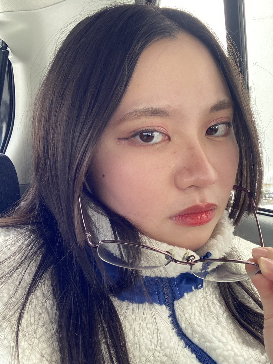 MhXfe4's tweet photo. アイライナー上手く引いてくれてありがとう☺️

 #メイクしてもらった  #メイク直しティー  #メイク #アイライナー https://t.co/1P3phLYrsE