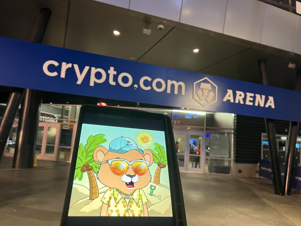 CRyptODiamond's tweet photo. GM GM #CROFam #LoadedLions and #CyberCubs visit @Cryptocomarena VIP Suite @Cryptocom @LoadedLions_CDC @Kris @Ericnode @Skalifowitz @DamianSpriggs @SupremeShaney #FFTB https://t.co/6Tsd25LCTN