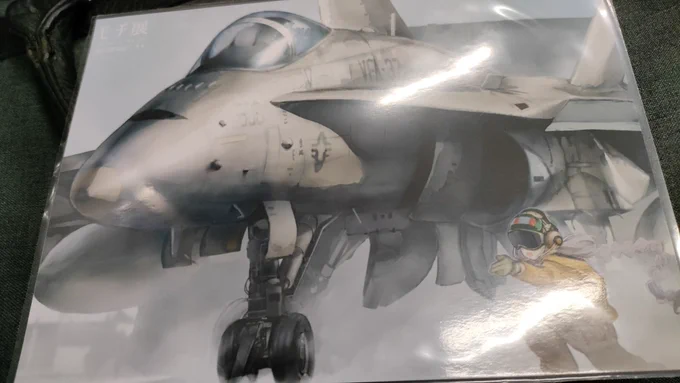 モチ先生個展でガラガラ福引回したら、これ貰った(*'ω' *)モチ先生は戦闘機も上手いのだぜ… 