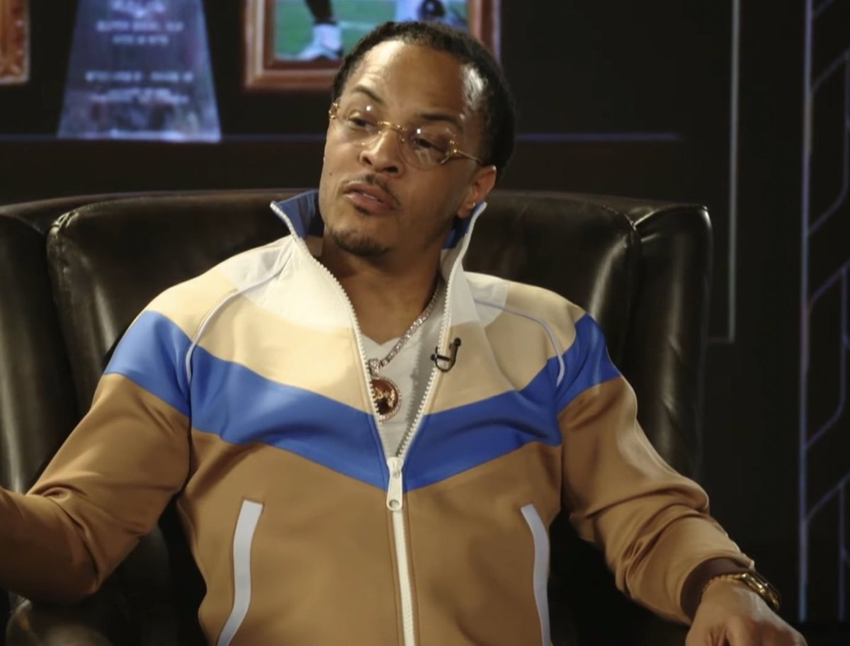 HotFreestyle's tweet photo. T.I. says he sees his career as a hybrid of Jay-Z, Diddy, Tupac, and Snoop Dogg. https://t.co/XOawEVbOKt