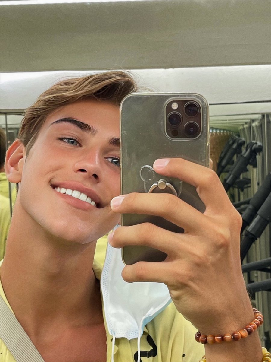 Lorenzo Bold on Twitter: "Smile to the world and it smiles to you 💙 OF